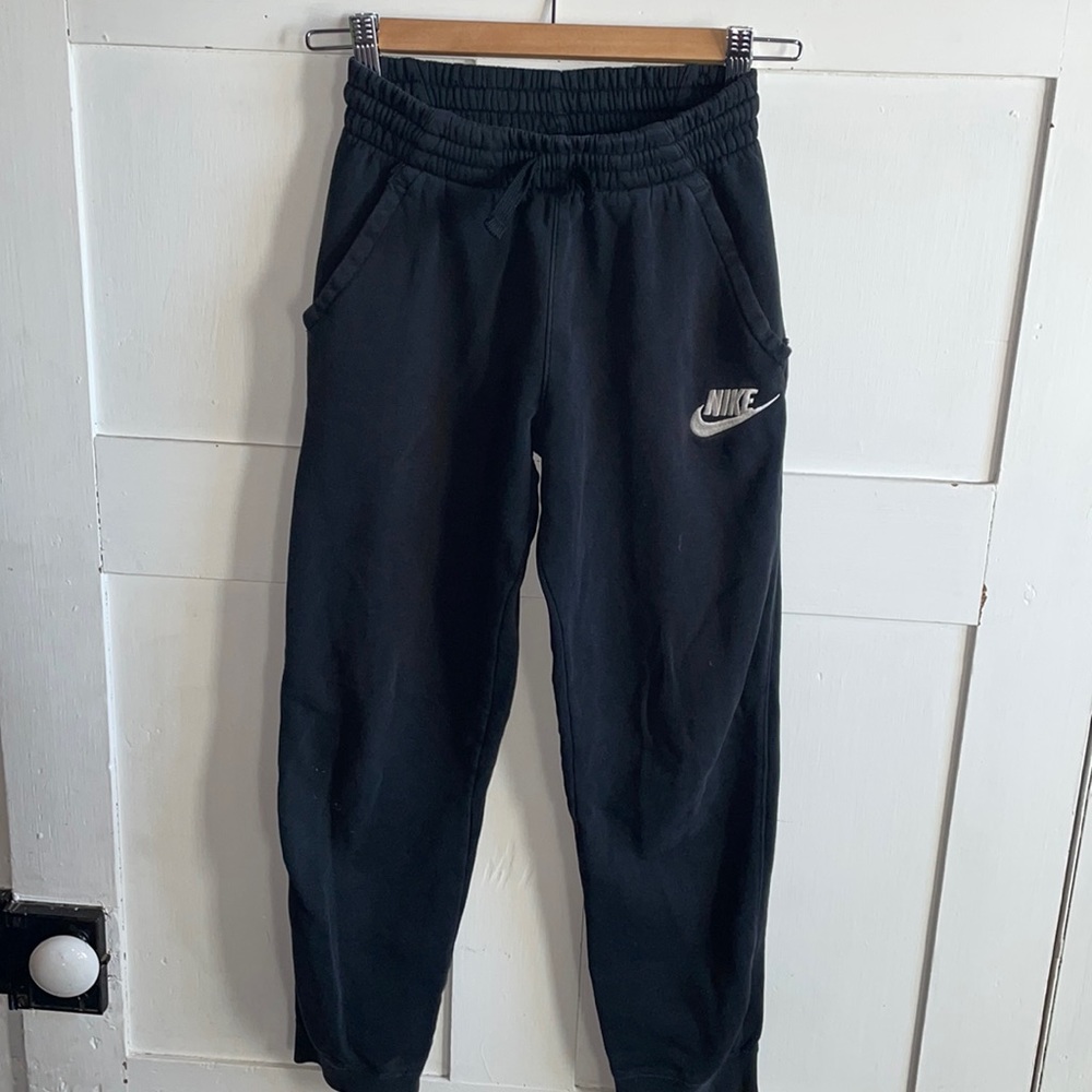 Black Nike Joggers with Pockets